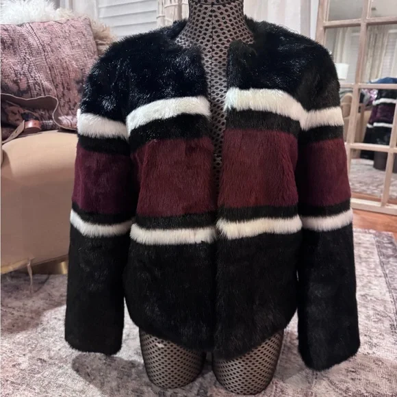 Catherine Malandrino Black and Burgundy Teddy Jacket - Picture 2 of 6